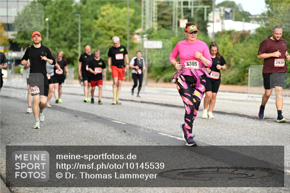 06.09.2026 - CURREX Alsterlauf Dr. Thomas Lammeyer http://msf.ph/oto/10145539 06.09.2026 10:18:38 Laufen 2945, 3305, 4303, 2939 meine-sportfotos.de