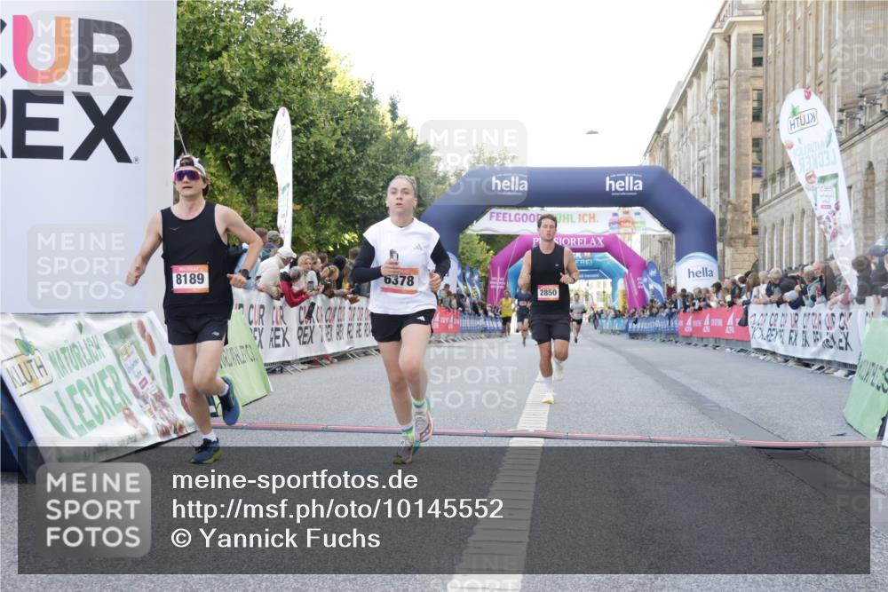 06.09.2026 - CURREX Alsterlauf Yannick Fuchs http://msf.ph/oto/10145552 06.09.2026 09:47:41 Ziel 2850, 2865, 4313, 5863, 6378, 8189 meine-sportfotos.de