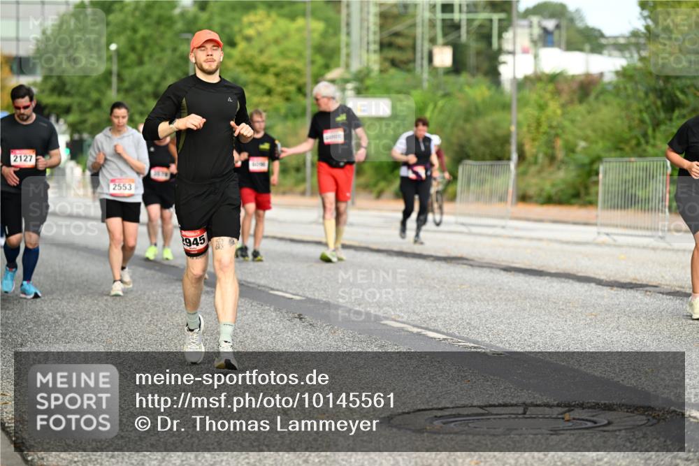 06.09.2026 - CURREX Alsterlauf Dr. Thomas Lammeyer http://msf.ph/oto/10145561 06.09.2026 10:18:40 Laufen 2127, 2553, 945 meine-sportfotos.de