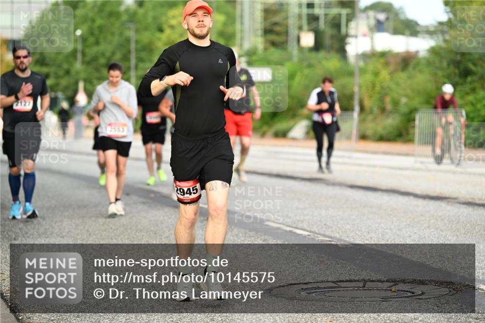 06.09.2026 - CURREX Alsterlauf Dr. Thomas Lammeyer http://msf.ph/oto/10145575 06.09.2026 10:18:42 Laufen 2553, 945 meine-sportfotos.de