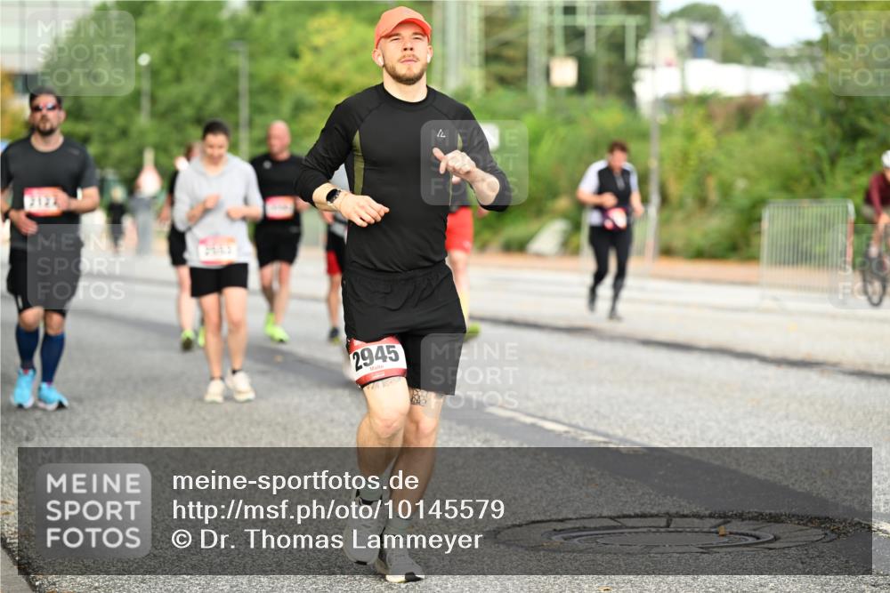 06.09.2026 - CURREX Alsterlauf Dr. Thomas Lammeyer http://msf.ph/oto/10145579 06.09.2026 10:18:42 Laufen 2122, 2945 meine-sportfotos.de