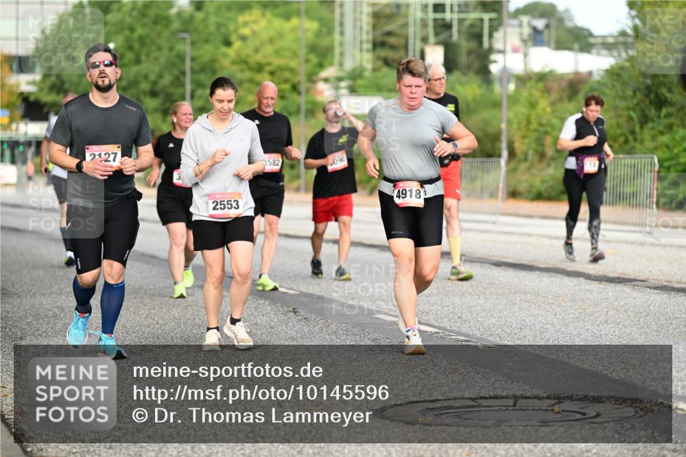 06.09.2026 - CURREX Alsterlauf Dr. Thomas Lammeyer http://msf.ph/oto/10145596 06.09.2026 10:18:44 Laufen 2127, 2553, 1582, 090, 4918 meine-sportfotos.de