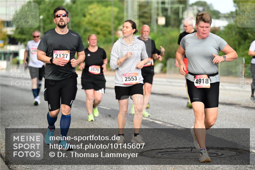 06.09.2026 - CURREX Alsterlauf Dr. Thomas Lammeyer http://msf.ph/oto/10145607 06.09.2026 10:18:46 Laufen 2127, 3578, 2553, 4918 meine-sportfotos.de
