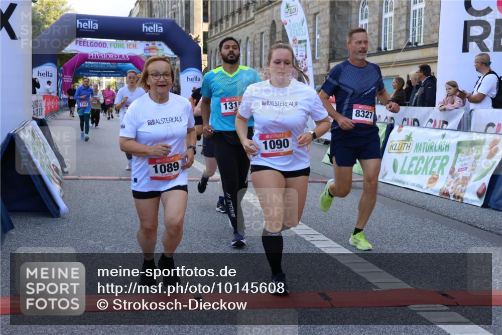 06.09.2026 - CURREX Alsterlauf Strokosch-Dieckow http://msf.ph/oto/10145608 06.09.2026 11:51:44 Ziel 1056, 1083, 1089, 1090, 1135, 1194, 1226, 1257, 1315, 1345, 1347, 8159, 8327 meine-sportfotos.de