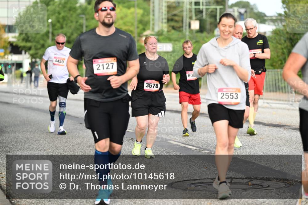 06.09.2026 - CURREX Alsterlauf Dr. Thomas Lammeyer http://msf.ph/oto/10145618 06.09.2026 10:18:47 Laufen 4450, 2127, 3578, 609, 2553 meine-sportfotos.de