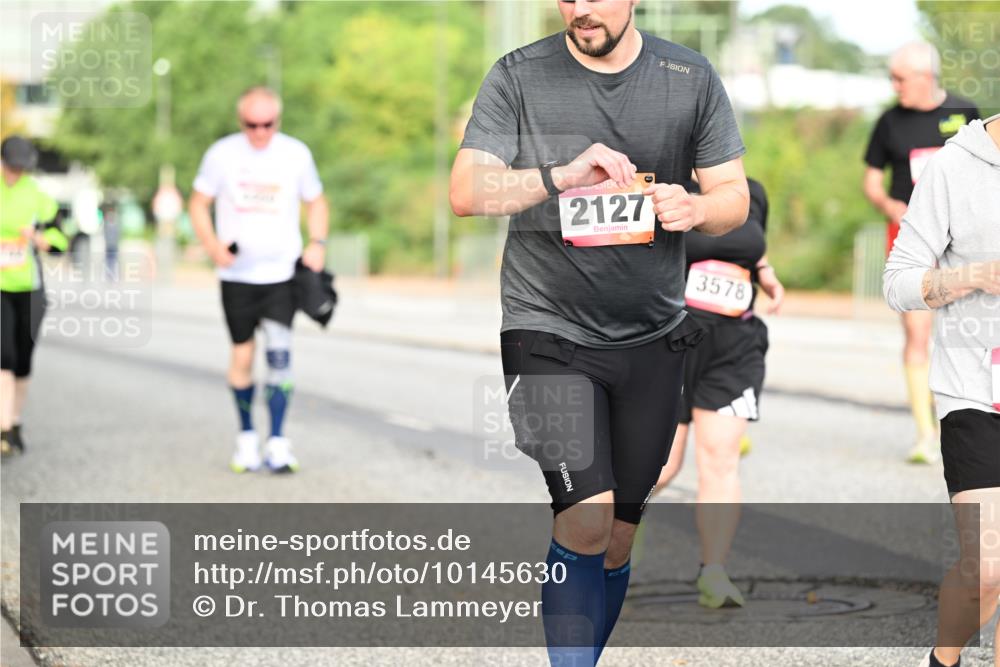 06.09.2026 - CURREX Alsterlauf Dr. Thomas Lammeyer http://msf.ph/oto/10145630 06.09.2026 10:18:48 Laufen 2127, 3578 meine-sportfotos.de