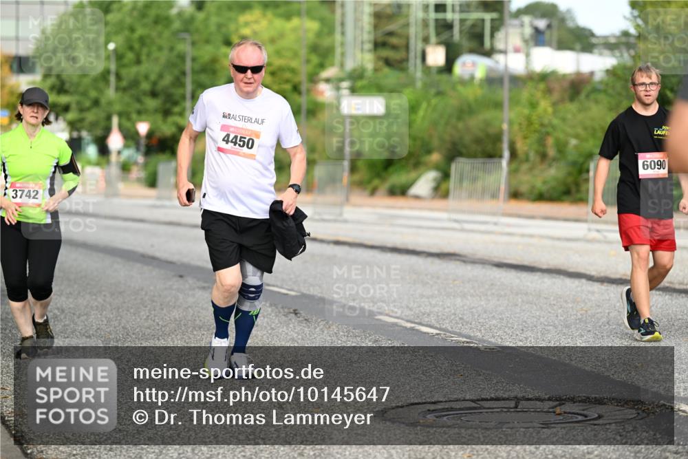 06.09.2026 - CURREX Alsterlauf Dr. Thomas Lammeyer http://msf.ph/oto/10145647 06.09.2026 10:18:50 Laufen 3742, 4450, 6090 meine-sportfotos.de