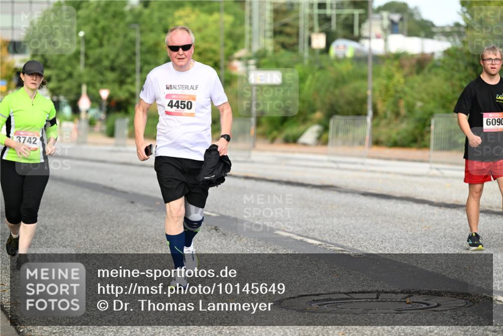 06.09.2026 - CURREX Alsterlauf Dr. Thomas Lammeyer http://msf.ph/oto/10145649 06.09.2026 10:18:50 Laufen 3742, 4450, 6090 meine-sportfotos.de