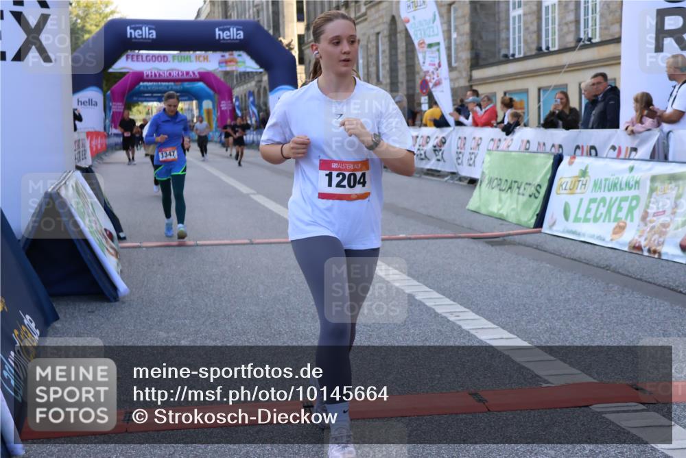 06.09.2026 - CURREX Alsterlauf Strokosch-Dieckow http://msf.ph/oto/10145664 06.09.2026 11:51:48 Ziel 1089, 1090, 1118, 1123, 1135, 1194, 1254, 1257, 1315, 1347, 8159, 8327 meine-sportfotos.de