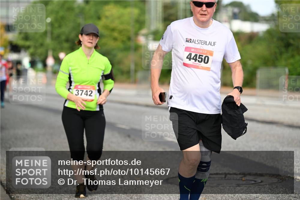 06.09.2026 - CURREX Alsterlauf Dr. Thomas Lammeyer http://msf.ph/oto/10145667 06.09.2026 10:18:52 Laufen 3742, 4450 meine-sportfotos.de