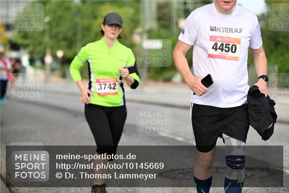 06.09.2026 - CURREX Alsterlauf Dr. Thomas Lammeyer http://msf.ph/oto/10145669 06.09.2026 10:18:53 Laufen 3742, 4450 meine-sportfotos.de