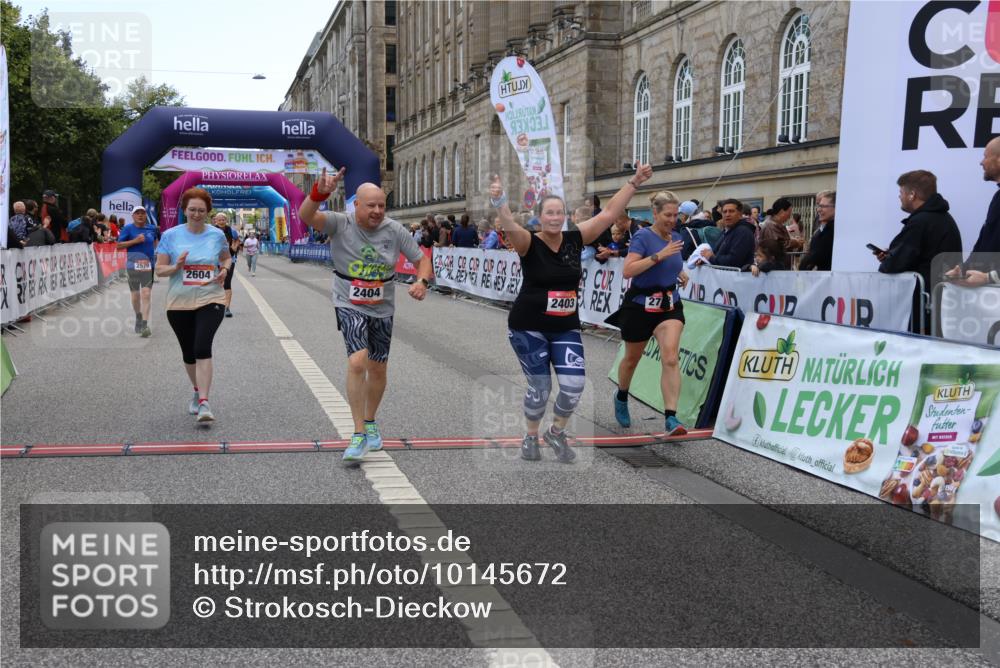 06.09.2026 - CURREX Alsterlauf Strokosch-Dieckow http://msf.ph/oto/10145672 06.09.2026 10:21:25 Ziel 2330, 2402, 2403, 2404, 2579, 2604, 2712, 6037, 6038 meine-sportfotos.de