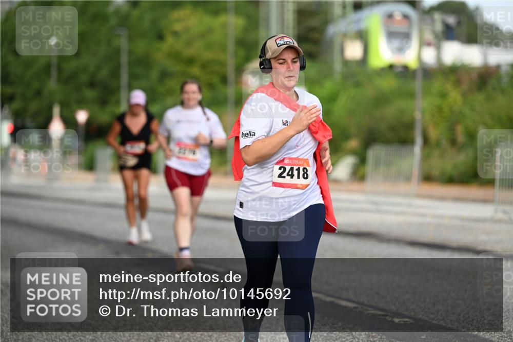 06.09.2026 - CURREX Alsterlauf Dr. Thomas Lammeyer http://msf.ph/oto/10145692 06.09.2026 10:19:04 Laufen 2418 meine-sportfotos.de