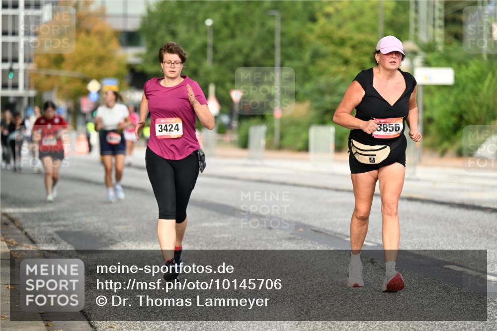 06.09.2026 - CURREX Alsterlauf Dr. Thomas Lammeyer http://msf.ph/oto/10145706 06.09.2026 10:19:09 Laufen 3424, 3856 meine-sportfotos.de