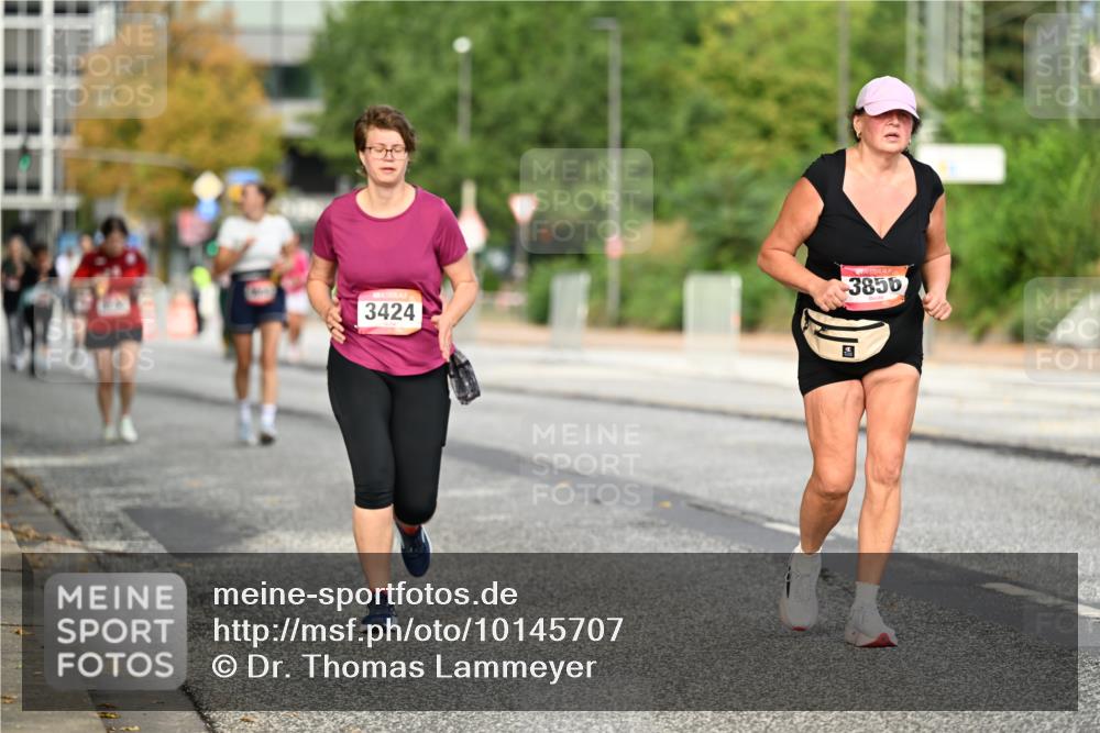 06.09.2026 - CURREX Alsterlauf Dr. Thomas Lammeyer http://msf.ph/oto/10145707 06.09.2026 10:19:09 Laufen 3856, 3424 meine-sportfotos.de