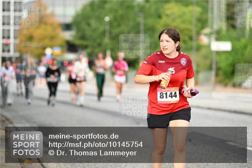 06.09.2026 - CURREX Alsterlauf Dr. Thomas Lammeyer http://msf.ph/oto/10145754 06.09.2026 10:19:19 Laufen 5, 8144 meine-sportfotos.de