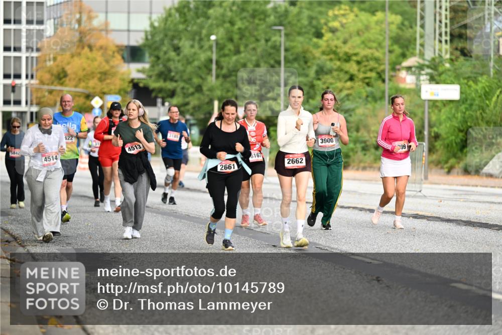 06.09.2026 - CURREX Alsterlauf Dr. Thomas Lammeyer http://msf.ph/oto/10145789 06.09.2026 10:19:26 Laufen 5842, 4514, 422, 3185, 4513, 6167, 2661, 2662, 3900, 99 meine-sportfotos.de