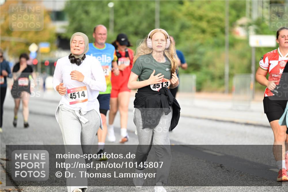 06.09.2026 - CURREX Alsterlauf Dr. Thomas Lammeyer http://msf.ph/oto/10145807 06.09.2026 10:19:31 Laufen 4514, 4513 meine-sportfotos.de