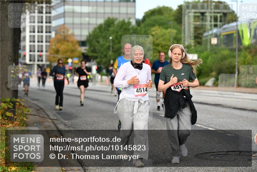 06.09.2026 - CURREX Alsterlauf Dr. Thomas Lammeyer http://msf.ph/oto/10145823 06.09.2026 10:19:33 Laufen 4514, 4513 meine-sportfotos.de