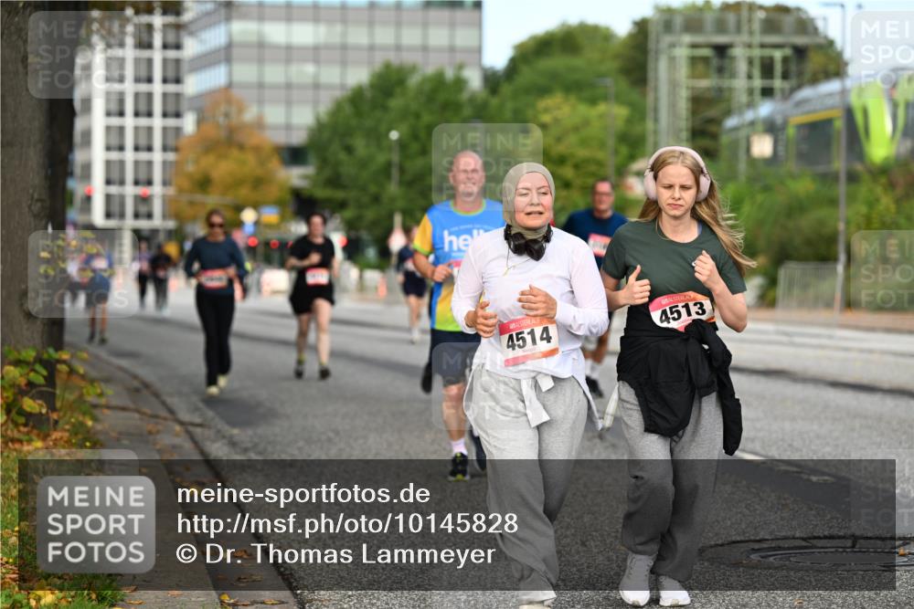 06.09.2026 - CURREX Alsterlauf Dr. Thomas Lammeyer http://msf.ph/oto/10145828 06.09.2026 10:19:33 Laufen 4514, 4513 meine-sportfotos.de