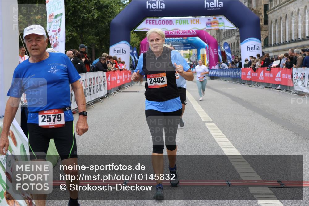 06.09.2026 - CURREX Alsterlauf Strokosch-Dieckow http://msf.ph/oto/10145832 06.09.2026 10:21:30 Ziel 2402, 2403, 2404, 2579, 2604, 2712, 3918 meine-sportfotos.de