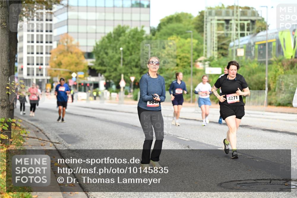 06.09.2026 - CURREX Alsterlauf Dr. Thomas Lammeyer http://msf.ph/oto/10145835 06.09.2026 10:19:39 Laufen 5842, 4271 meine-sportfotos.de