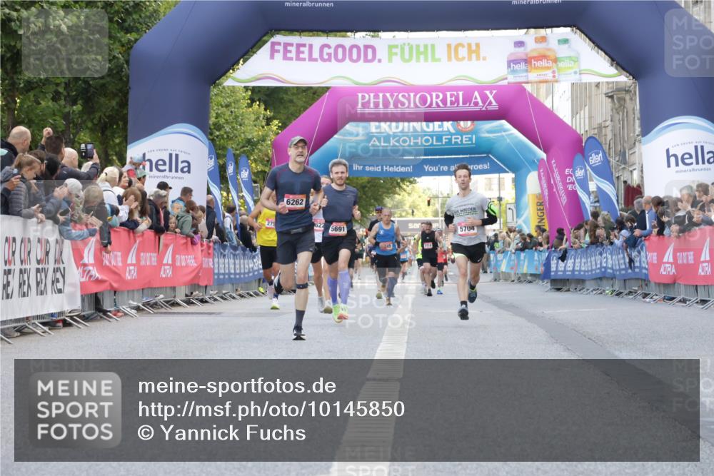 06.09.2026 - CURREX Alsterlauf Yannick Fuchs http://msf.ph/oto/10145850 06.09.2026 09:47:45 Ziel 2850, 5704, 6262, 6378, 8189 meine-sportfotos.de