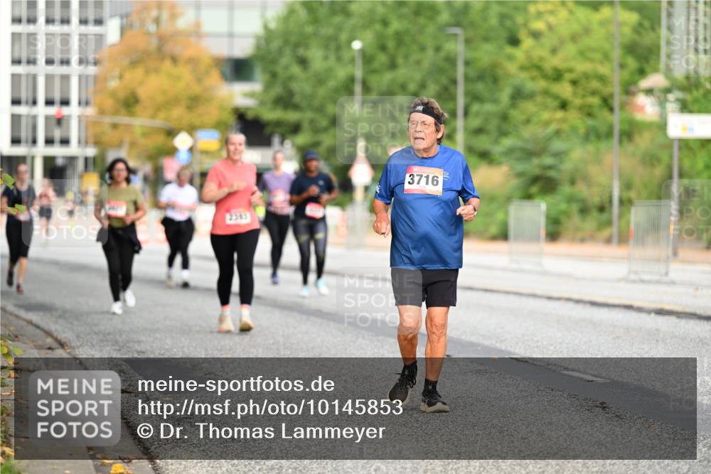 06.09.2026 - CURREX Alsterlauf Dr. Thomas Lammeyer http://msf.ph/oto/10145853 06.09.2026 10:19:46 Laufen 3716 meine-sportfotos.de