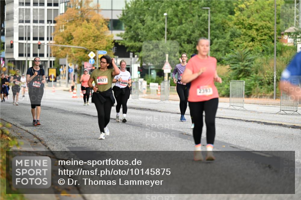 06.09.2026 - CURREX Alsterlauf Dr. Thomas Lammeyer http://msf.ph/oto/10145875 06.09.2026 10:19:50 Laufen 2984, 4927, 4384, 2393 meine-sportfotos.de