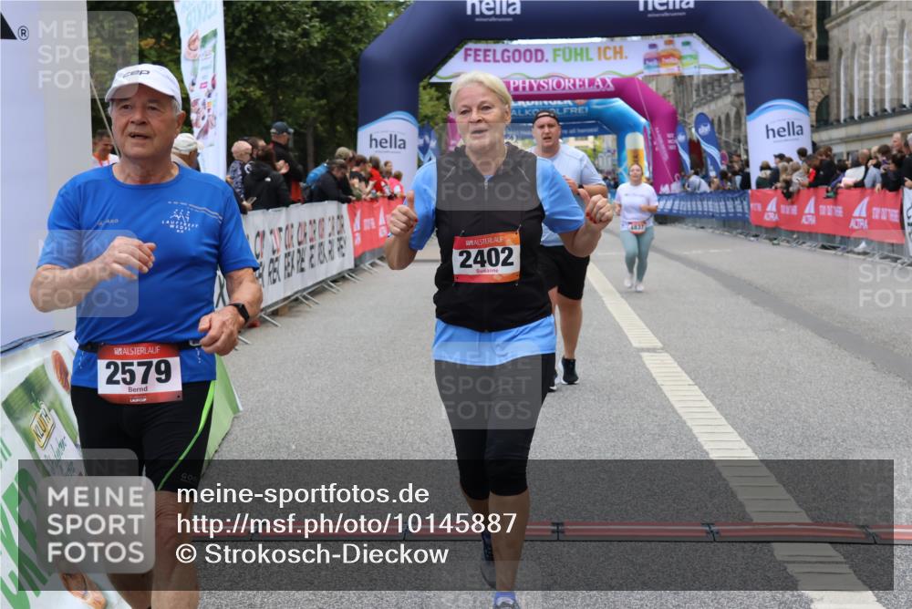06.09.2026 - CURREX Alsterlauf Strokosch-Dieckow http://msf.ph/oto/10145887 06.09.2026 10:21:31 Ziel 2402, 2403, 2404, 2579, 2604, 2712, 3918, 4764, 4837, 4875 meine-sportfotos.de