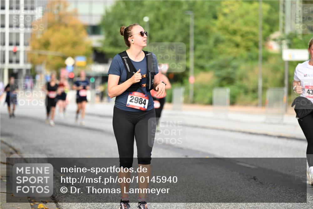 06.09.2026 - CURREX Alsterlauf Dr. Thomas Lammeyer http://msf.ph/oto/10145940 06.09.2026 10:20:00 Laufen 2984, 43 meine-sportfotos.de