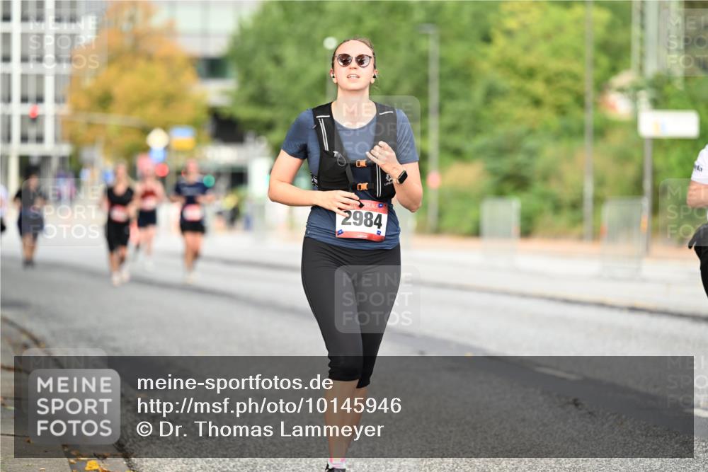 06.09.2026 - CURREX Alsterlauf Dr. Thomas Lammeyer http://msf.ph/oto/10145946 06.09.2026 10:20:00 Laufen 2984 meine-sportfotos.de