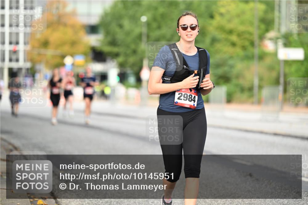 06.09.2026 - CURREX Alsterlauf Dr. Thomas Lammeyer http://msf.ph/oto/10145951 06.09.2026 10:20:01 Laufen 2984 meine-sportfotos.de