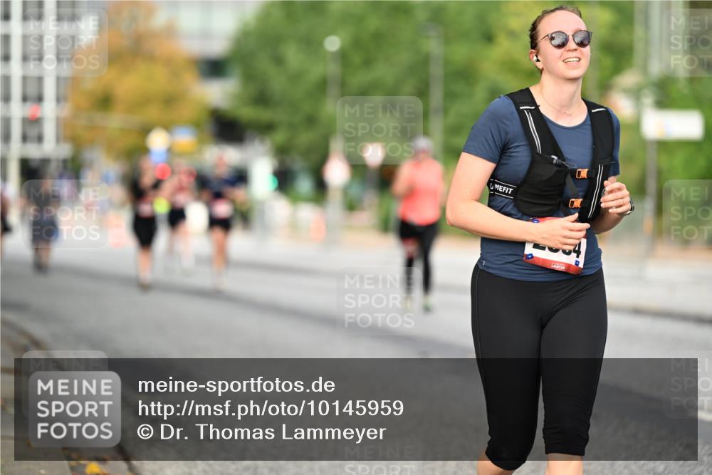 06.09.2026 - CURREX Alsterlauf Dr. Thomas Lammeyer http://msf.ph/oto/10145959 06.09.2026 10:20:01 Laufen  meine-sportfotos.de