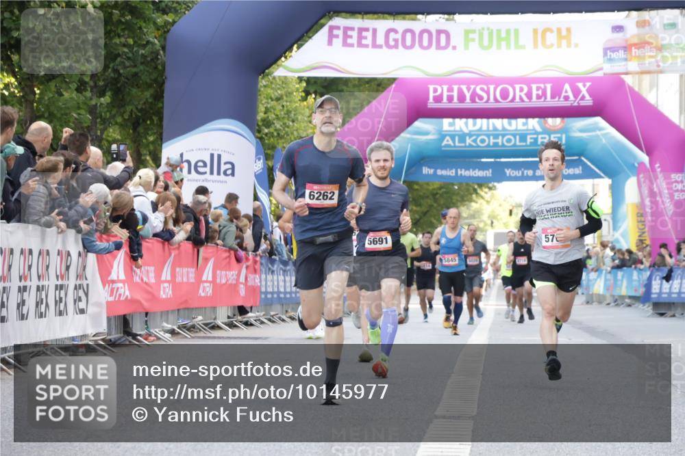 06.09.2026 - CURREX Alsterlauf Yannick Fuchs http://msf.ph/oto/10145977 06.09.2026 09:47:46 Ziel 2850, 5704, 6262, 6378, 8189 meine-sportfotos.de