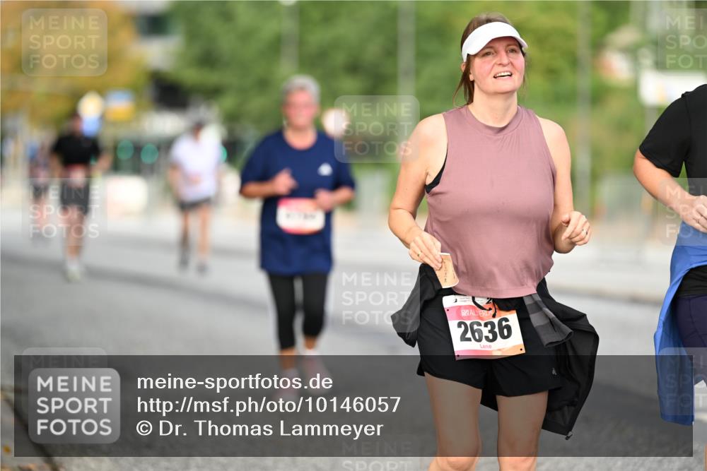 06.09.2026 - CURREX Alsterlauf Dr. Thomas Lammeyer http://msf.ph/oto/10146057 06.09.2026 10:20:24 Laufen 2636 meine-sportfotos.de