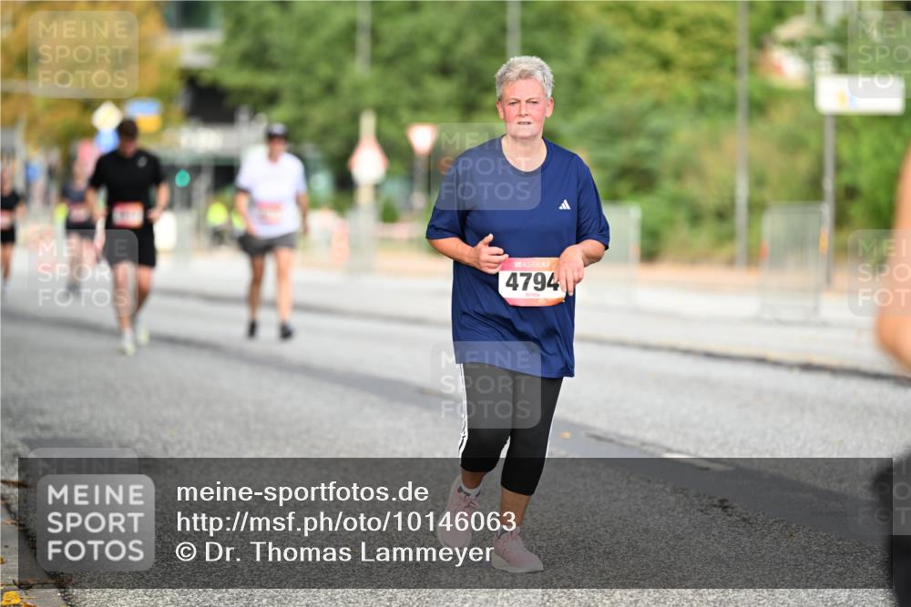 06.09.2026 - CURREX Alsterlauf Dr. Thomas Lammeyer http://msf.ph/oto/10146063 06.09.2026 10:20:25 Laufen 4794 meine-sportfotos.de