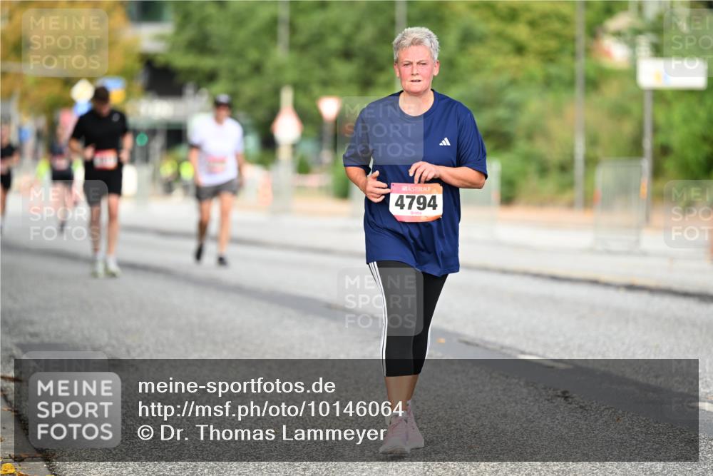 06.09.2026 - CURREX Alsterlauf Dr. Thomas Lammeyer http://msf.ph/oto/10146064 06.09.2026 10:20:26 Laufen 4794 meine-sportfotos.de
