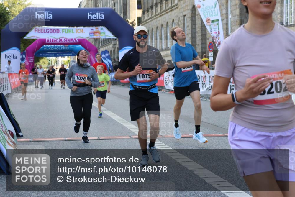 06.09.2026 - CURREX Alsterlauf Strokosch-Dieckow http://msf.ph/oto/10146078 06.09.2026 11:52:34 Ziel 1007, 1075, 1076, 1139, 8028, 8202, 8269, 8270 meine-sportfotos.de