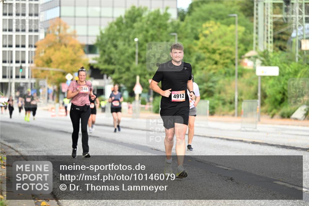 06.09.2026 - CURREX Alsterlauf Dr. Thomas Lammeyer http://msf.ph/oto/10146079 06.09.2026 10:20:33 Laufen 48, 4912 meine-sportfotos.de