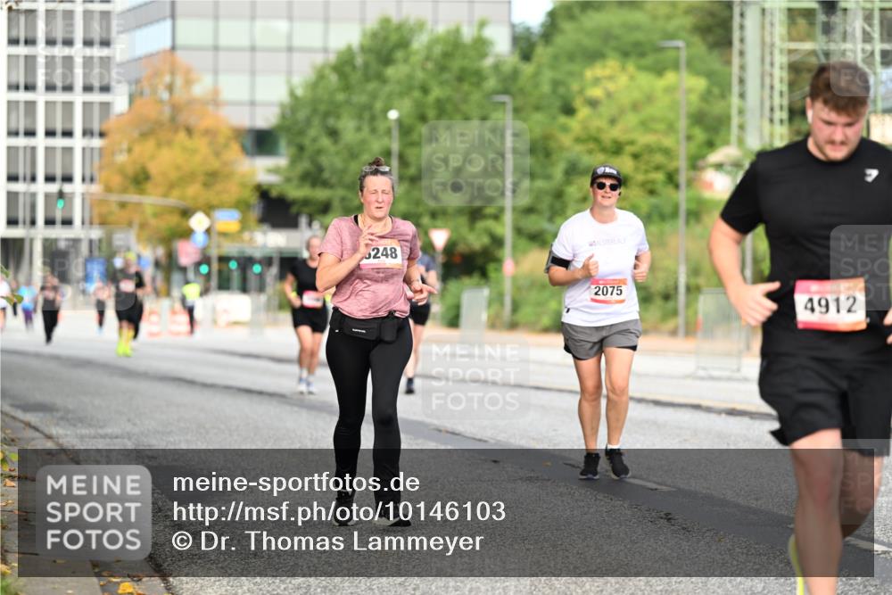 06.09.2026 - CURREX Alsterlauf Dr. Thomas Lammeyer http://msf.ph/oto/10146103 06.09.2026 10:20:36 Laufen 248, 2075, 4912 meine-sportfotos.de