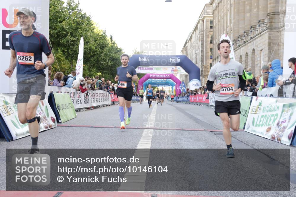 06.09.2026 - CURREX Alsterlauf Yannick Fuchs http://msf.ph/oto/10146104 06.09.2026 09:47:50 Ziel 2759, 2850, 5704, 5845, 6228, 6262 meine-sportfotos.de