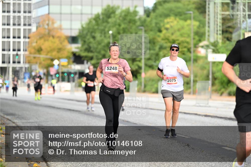 06.09.2026 - CURREX Alsterlauf Dr. Thomas Lammeyer http://msf.ph/oto/10146108 06.09.2026 10:20:37 Laufen 5248, 2075 meine-sportfotos.de
