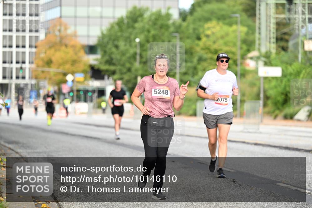 06.09.2026 - CURREX Alsterlauf Dr. Thomas Lammeyer http://msf.ph/oto/10146110 06.09.2026 10:20:37 Laufen 5248, 2075 meine-sportfotos.de