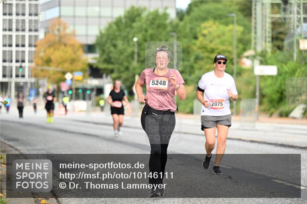 06.09.2026 - CURREX Alsterlauf Dr. Thomas Lammeyer http://msf.ph/oto/10146111 06.09.2026 10:20:37 Laufen 5248, 2075 meine-sportfotos.de