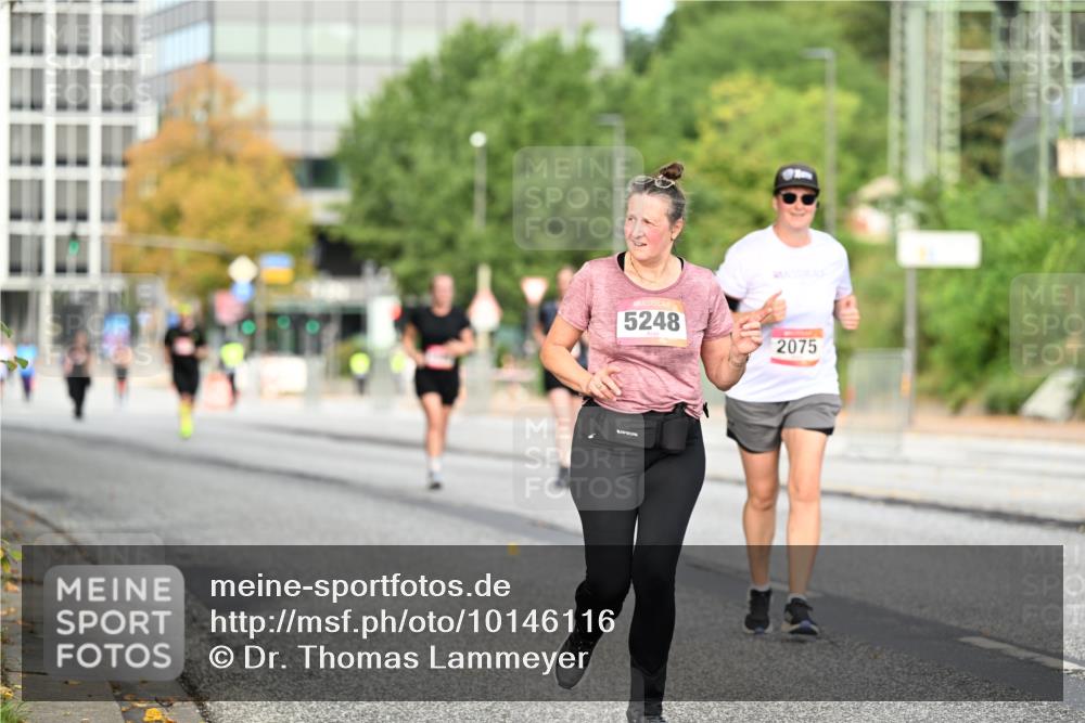 06.09.2026 - CURREX Alsterlauf Dr. Thomas Lammeyer http://msf.ph/oto/10146116 06.09.2026 10:20:38 Laufen 5248, 2075 meine-sportfotos.de