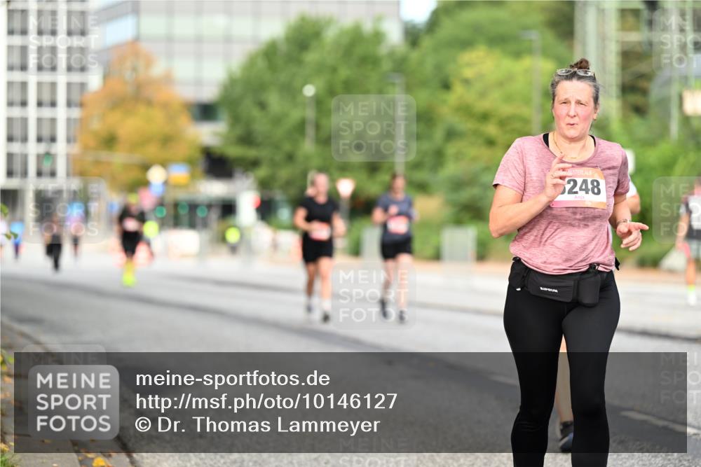 06.09.2026 - CURREX Alsterlauf Dr. Thomas Lammeyer http://msf.ph/oto/10146127 06.09.2026 10:20:39 Laufen 248 meine-sportfotos.de