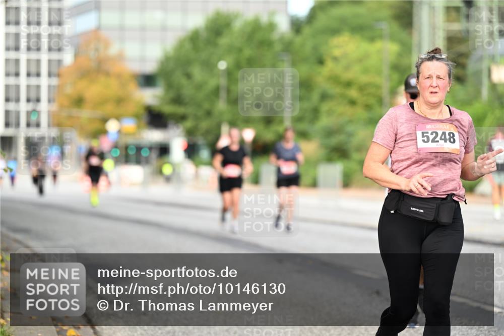 06.09.2026 - CURREX Alsterlauf Dr. Thomas Lammeyer http://msf.ph/oto/10146130 06.09.2026 10:20:39 Laufen 5248 meine-sportfotos.de