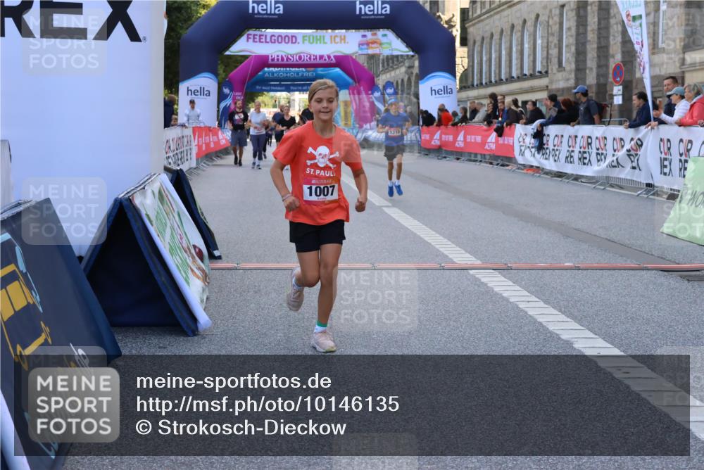 06.09.2026 - CURREX Alsterlauf Strokosch-Dieckow http://msf.ph/oto/10146135 06.09.2026 11:52:40 Ziel 1007, 1075, 1076, 1310, 8028, 8269, 8270 meine-sportfotos.de