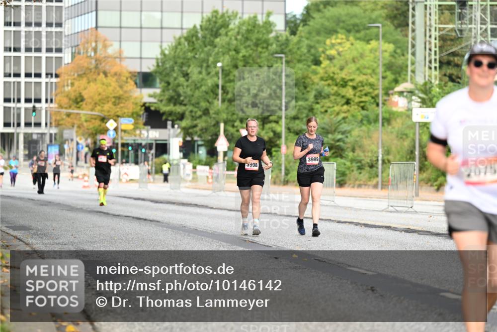 06.09.2026 - CURREX Alsterlauf Dr. Thomas Lammeyer http://msf.ph/oto/10146142 06.09.2026 10:20:40 Laufen 3998, 3999, 2075 meine-sportfotos.de